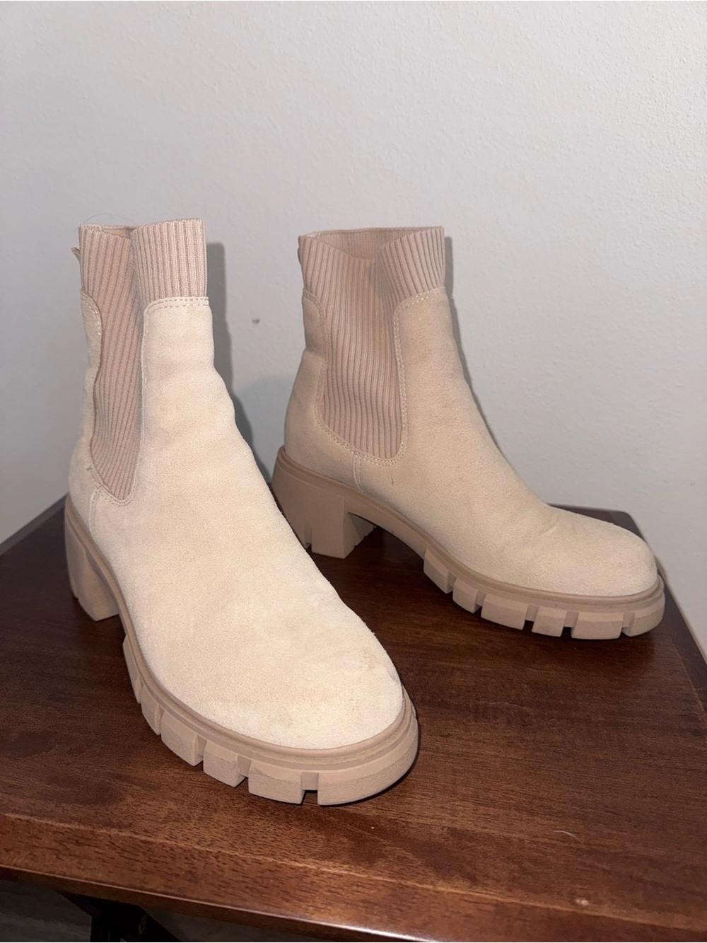 Steve Madden Beige Suede Chunky Chelsea Ankle Boots